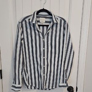 American Eagle Monochrome Striped Button-Down Shirt